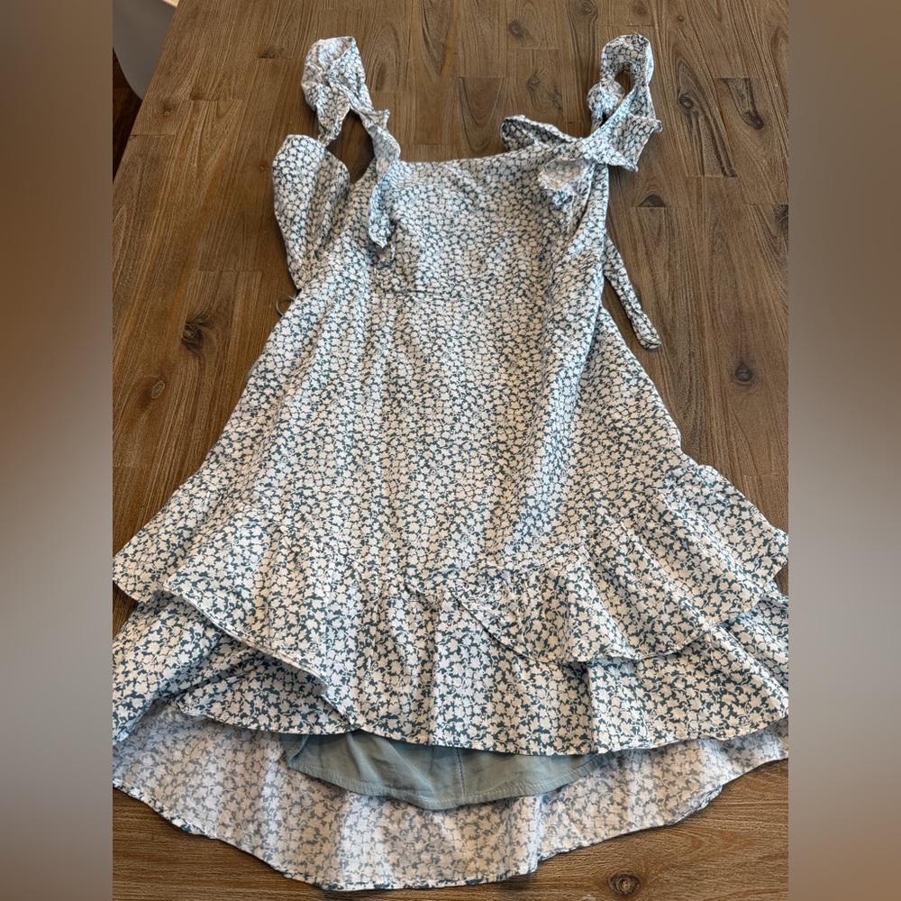 Floral Sleeveless Dress with Ruffle Hem